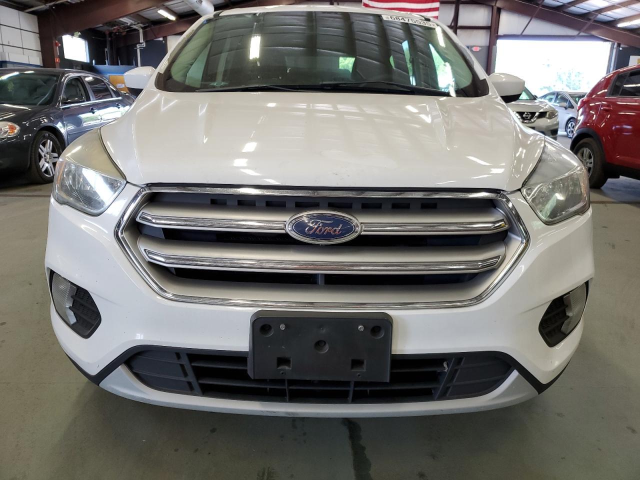 2017 Ford Escape, SE