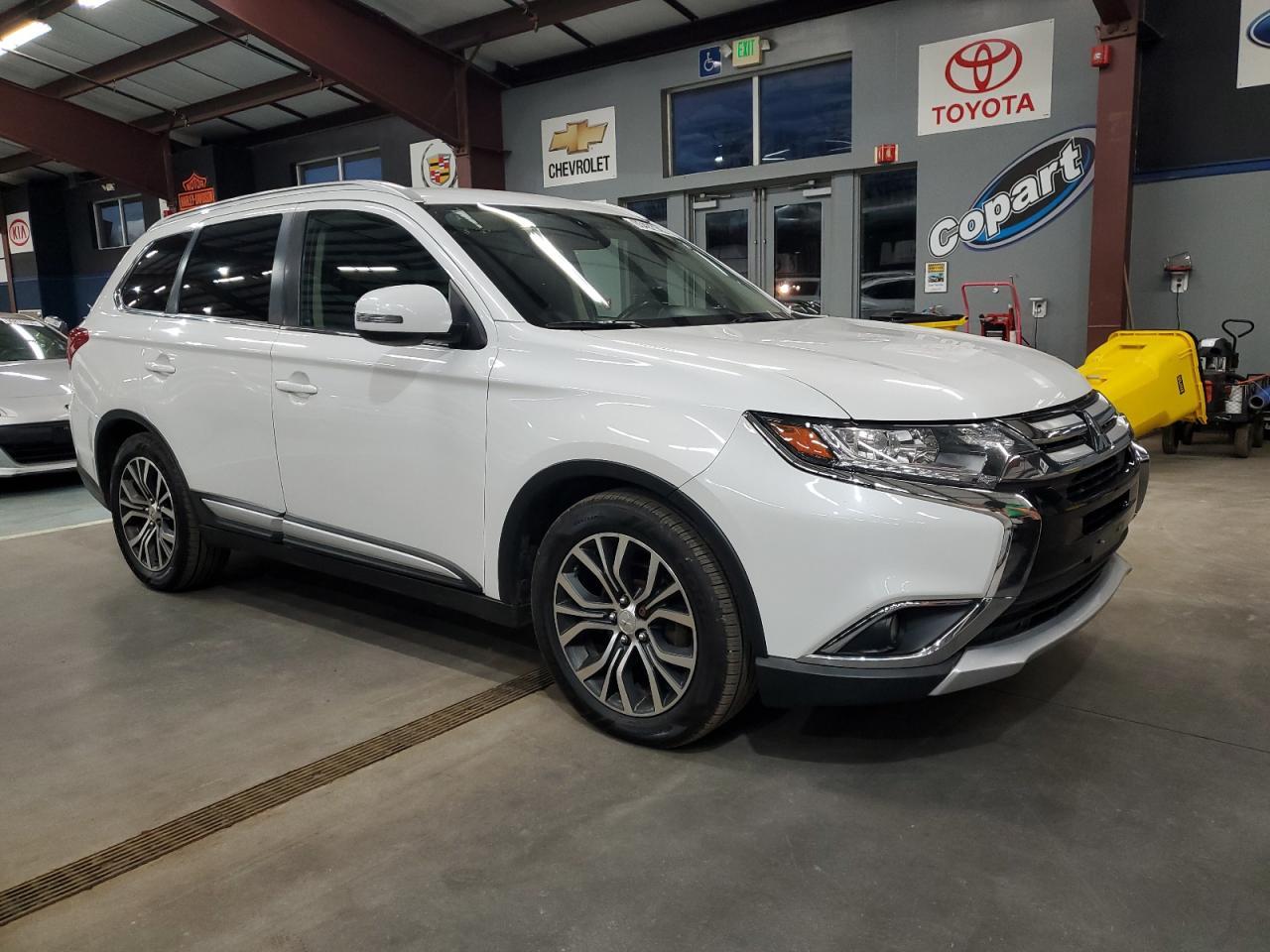 2017 Mitsubishi Outlander, SE