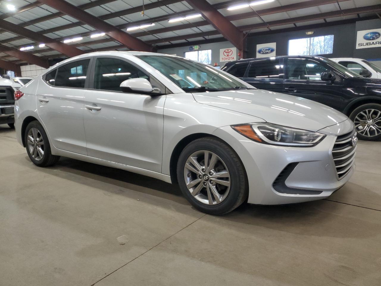 2017 Hyundai Elantra, SE