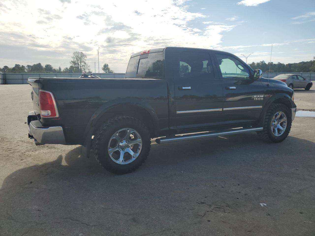 2015 RAM 1500, Laramie
