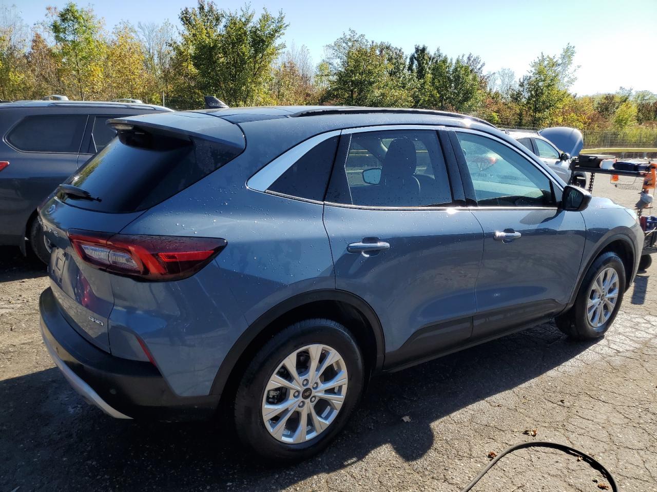 2024 Ford Escape, Active