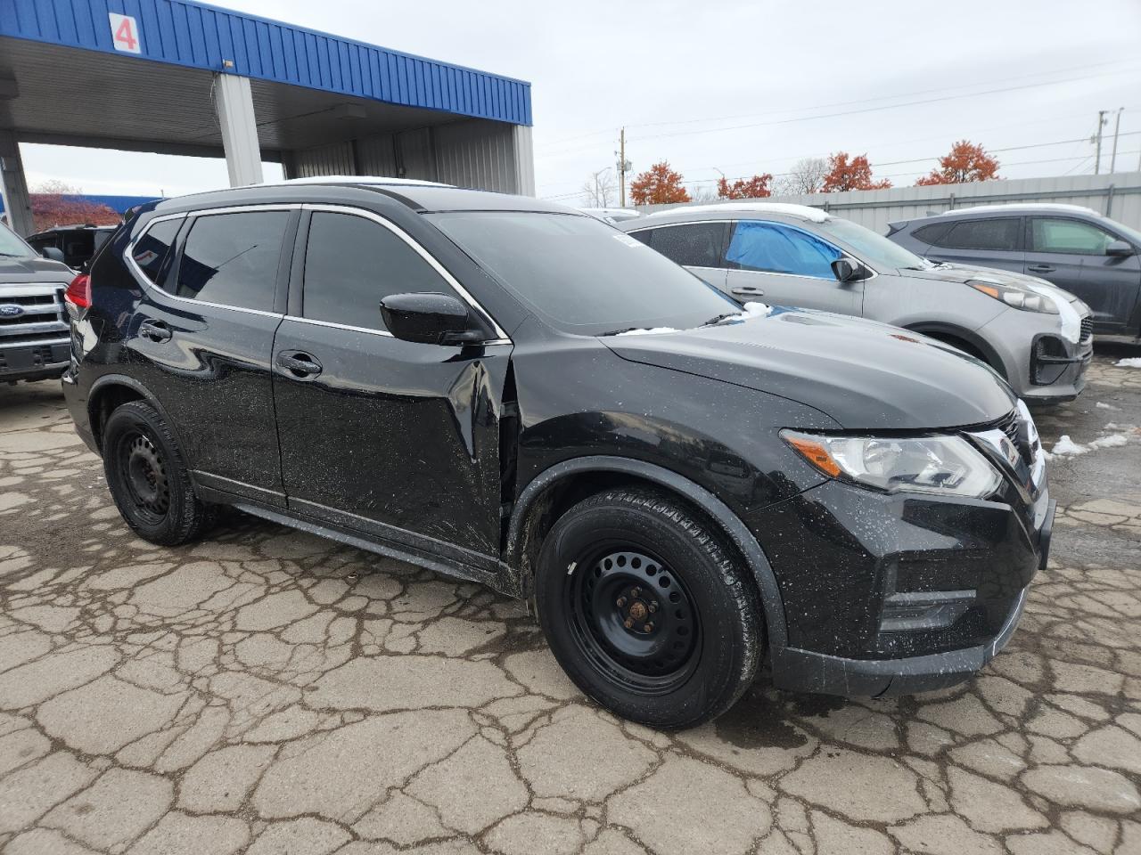 2017 Nissan Rogue, S