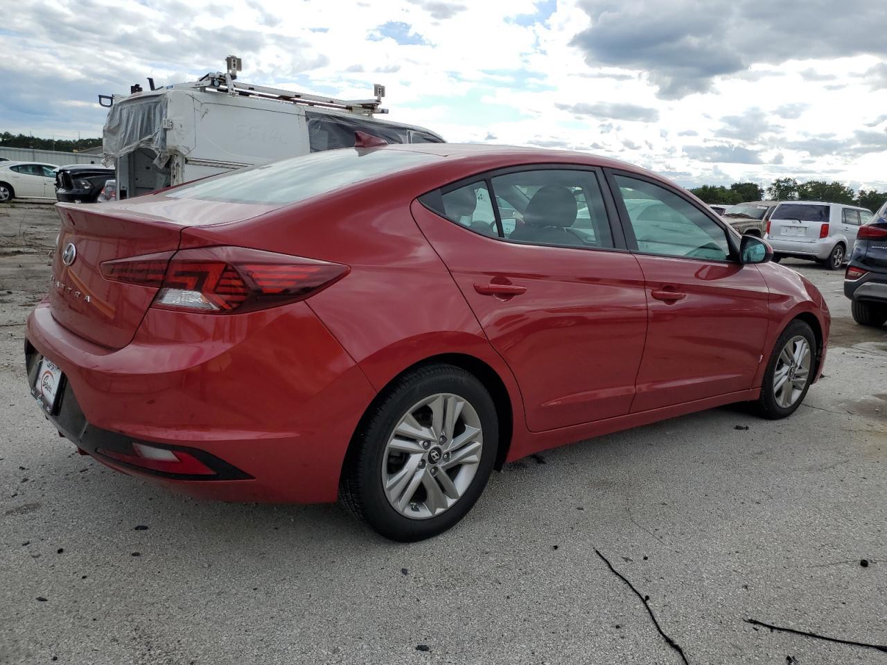 2019 Hyundai Elantra, Sel