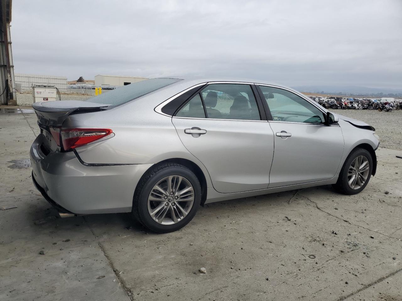 2016 Toyota Camry, LE