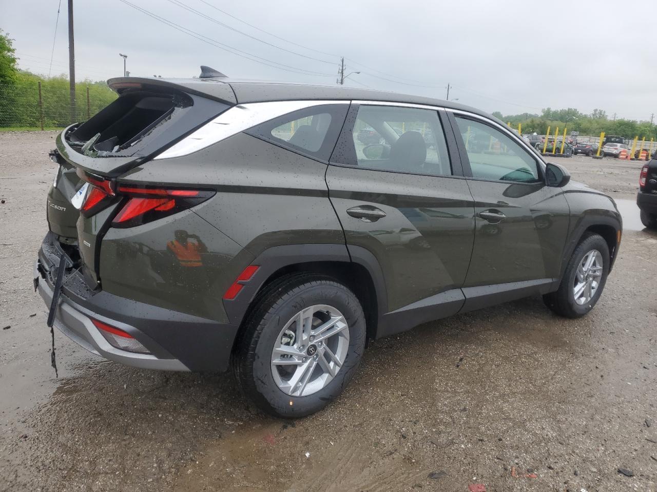 2025 Hyundai Tucson, SE