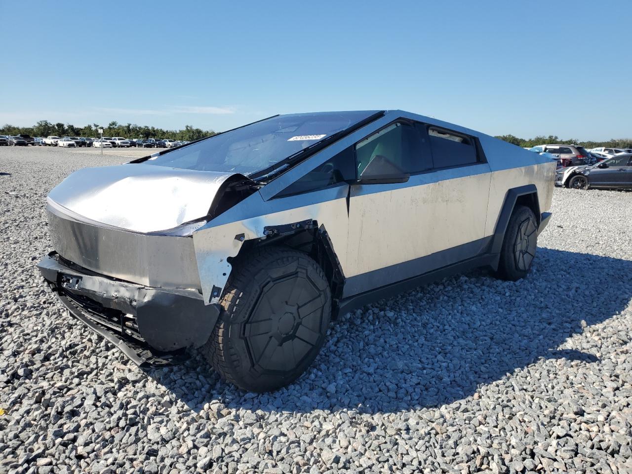 2025 Tesla Cybertruck