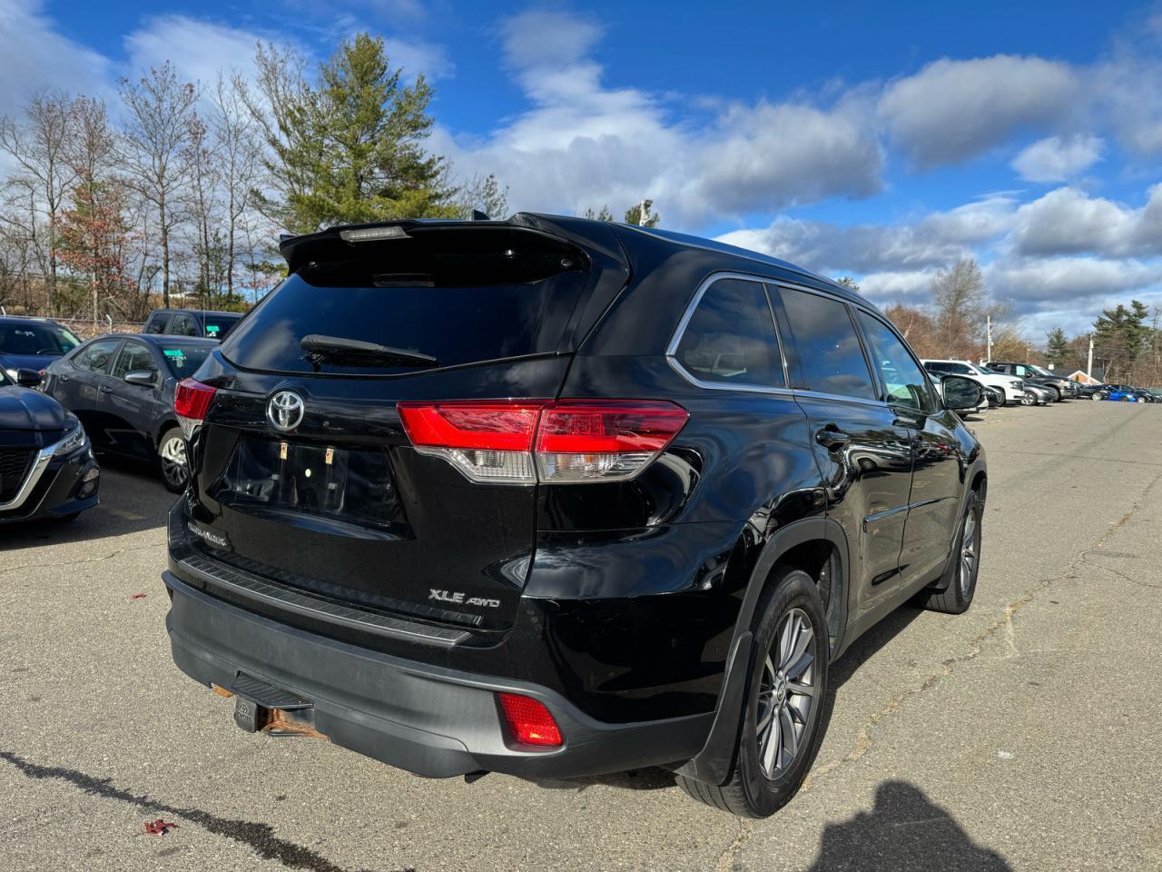 2019 Toyota Highlander, SE