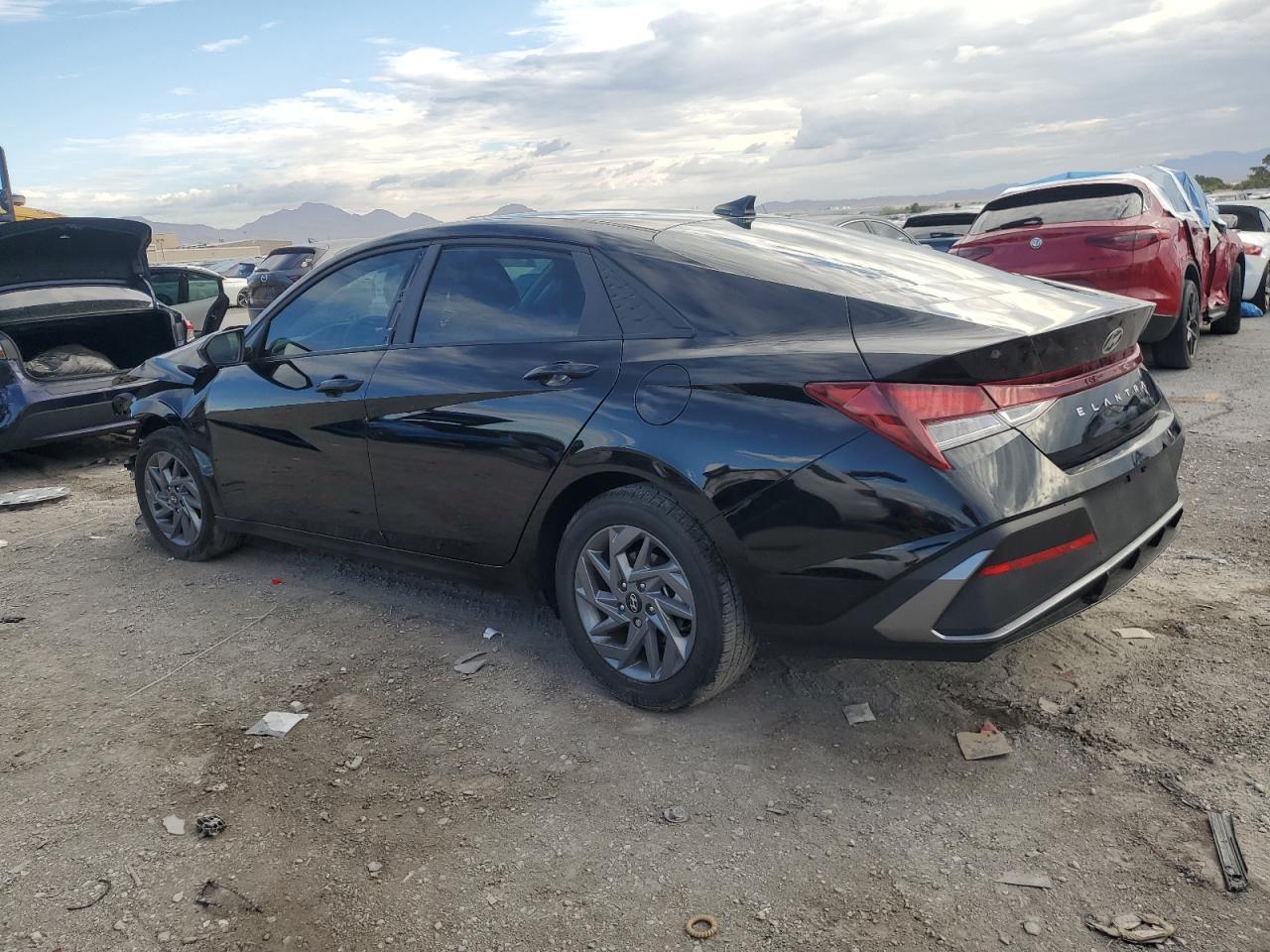 2024 Hyundai Elantra, Sel