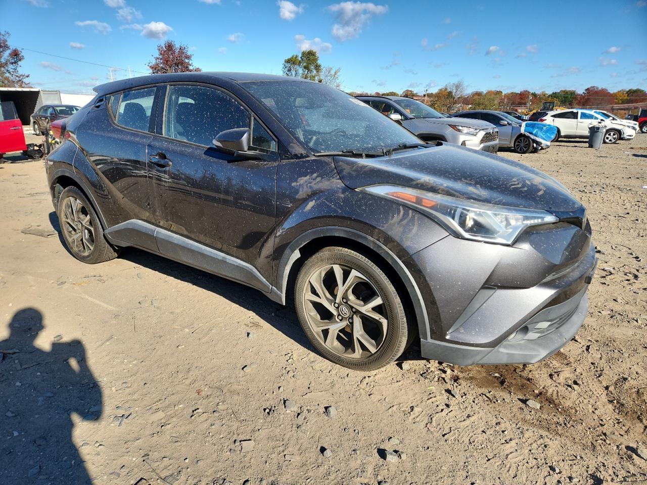 2018 Toyota C-HR, Xle