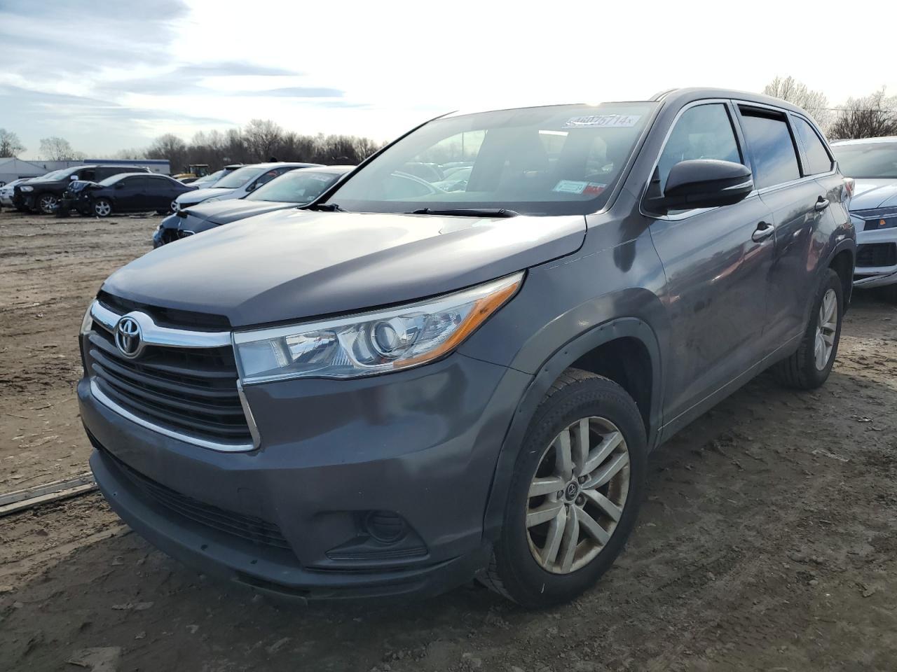 2016 Toyota Highlander, LE
