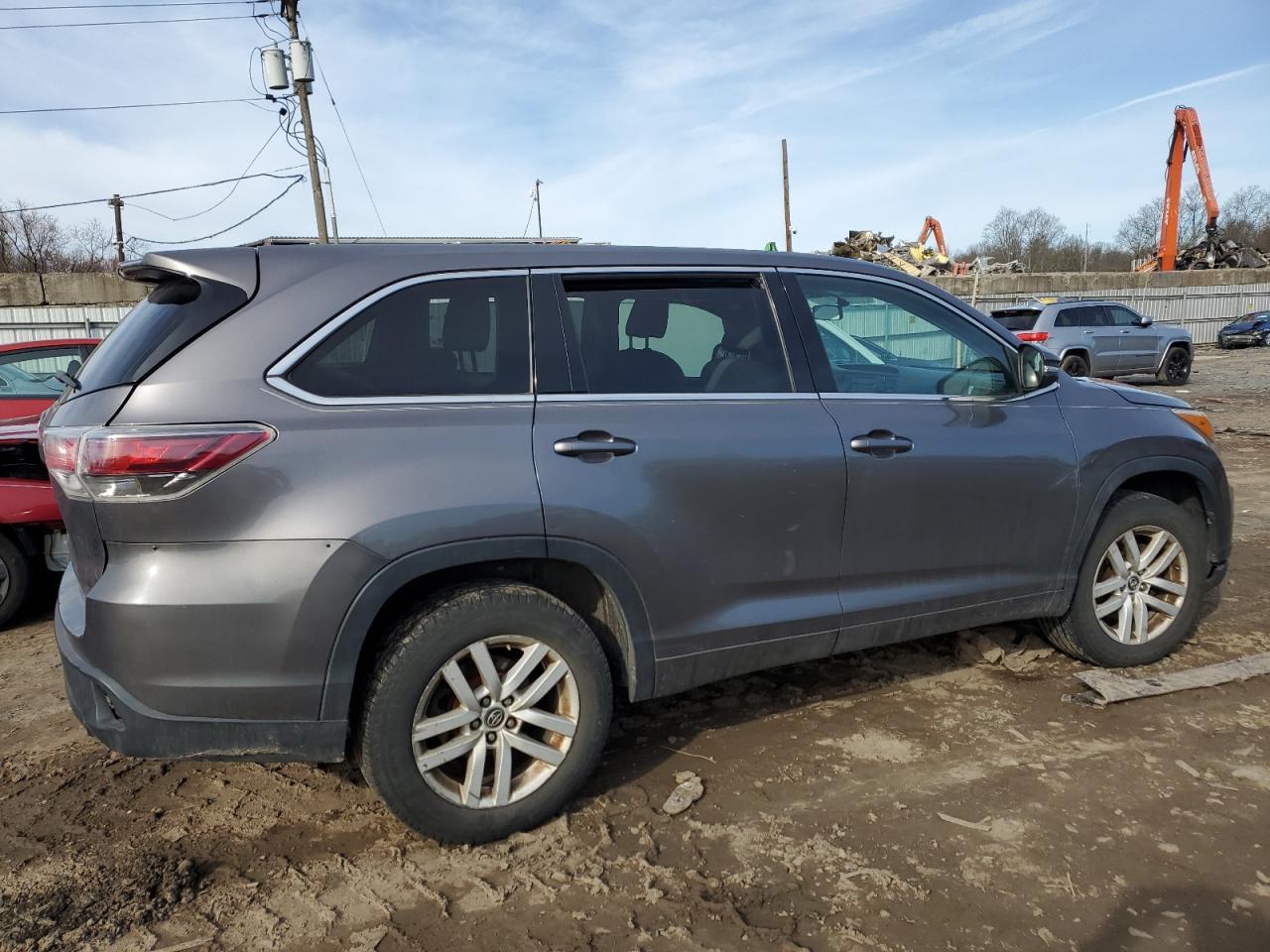 2016 Toyota Highlander, LE