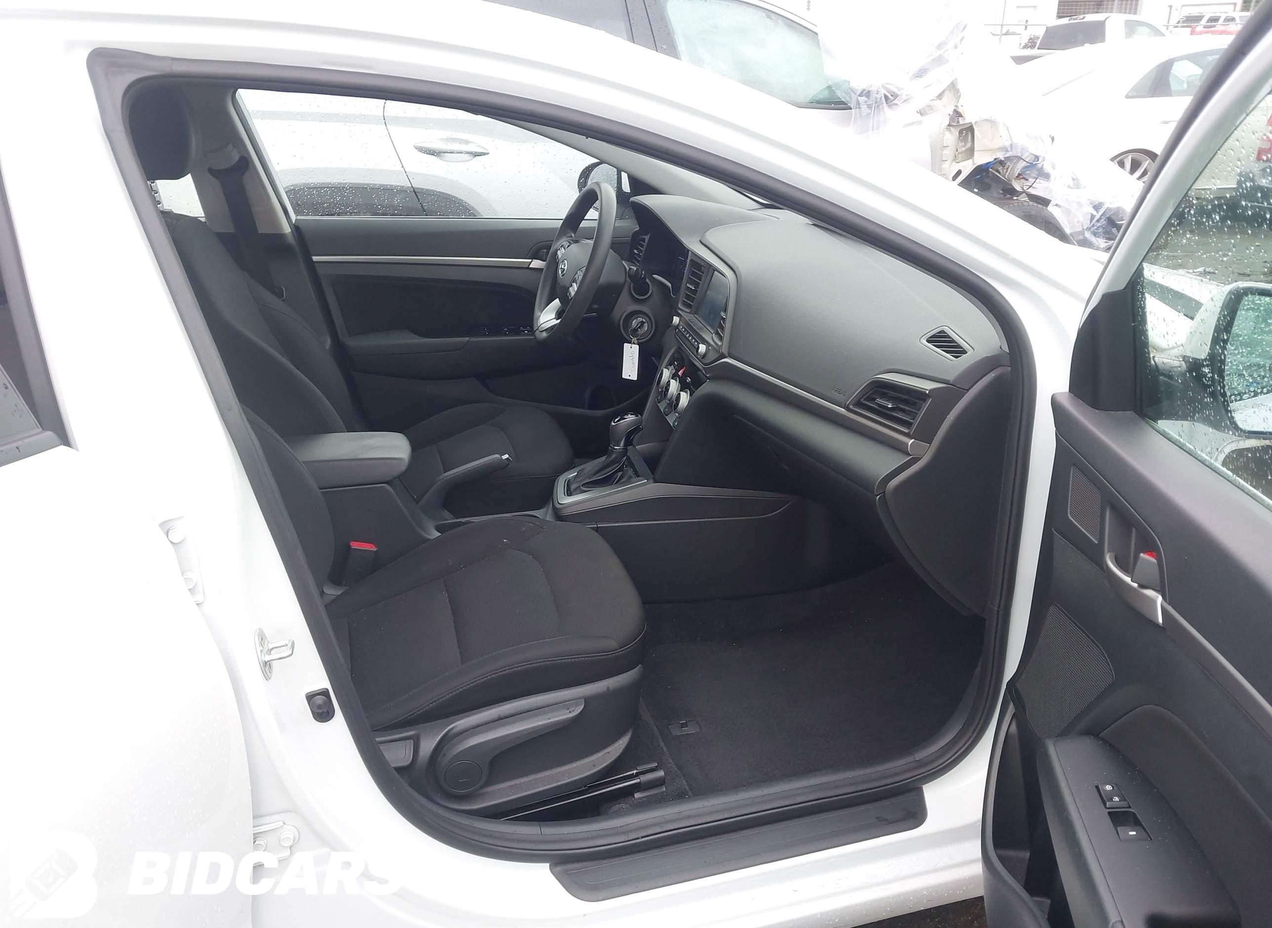 2019 Hyundai Elantra, Sel