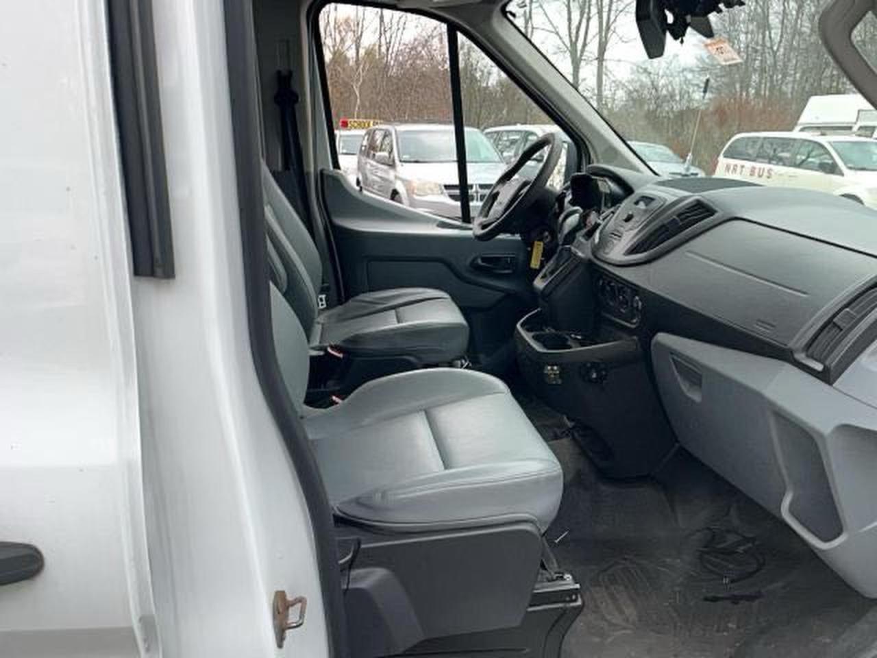 2016 Ford Transit, T-350