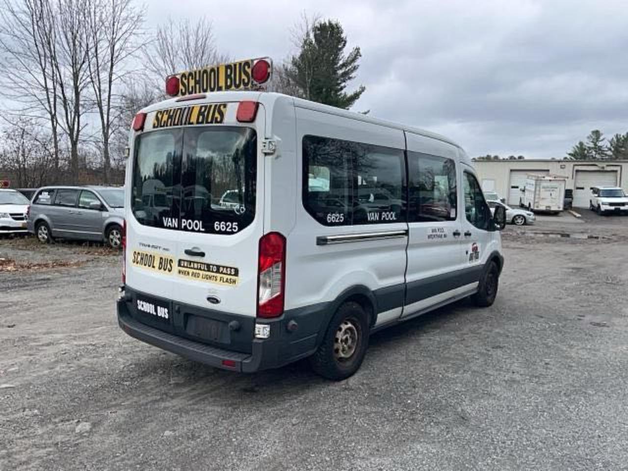 2016 Ford Transit, T-350