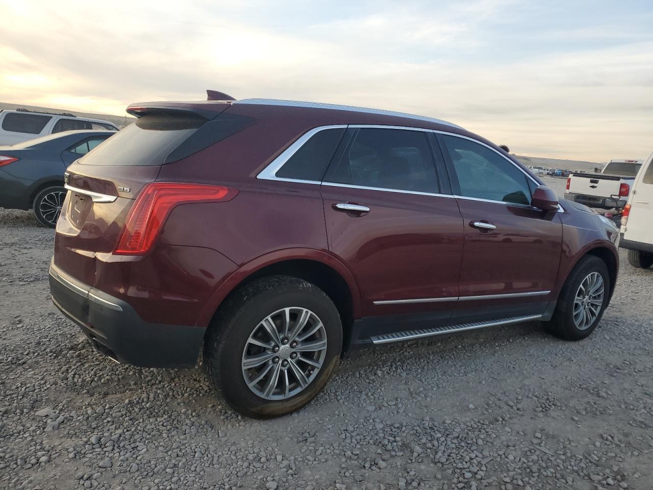 2017 Cadillac XT5, Luxury