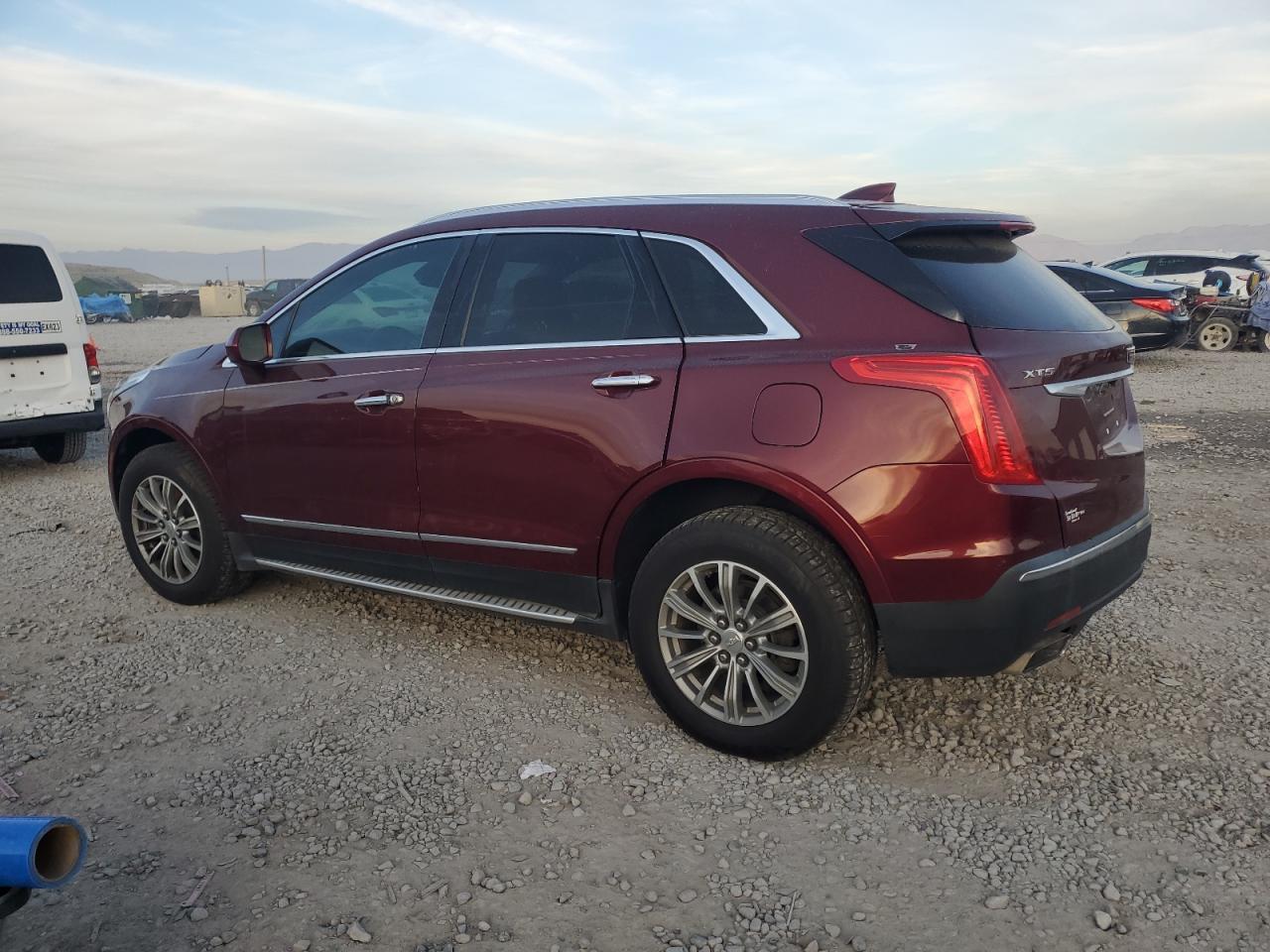 2017 Cadillac XT5, Luxury