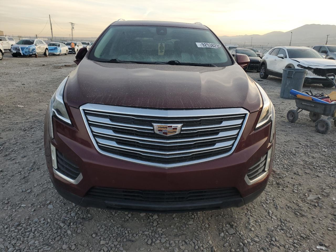 2017 Cadillac XT5, Luxury