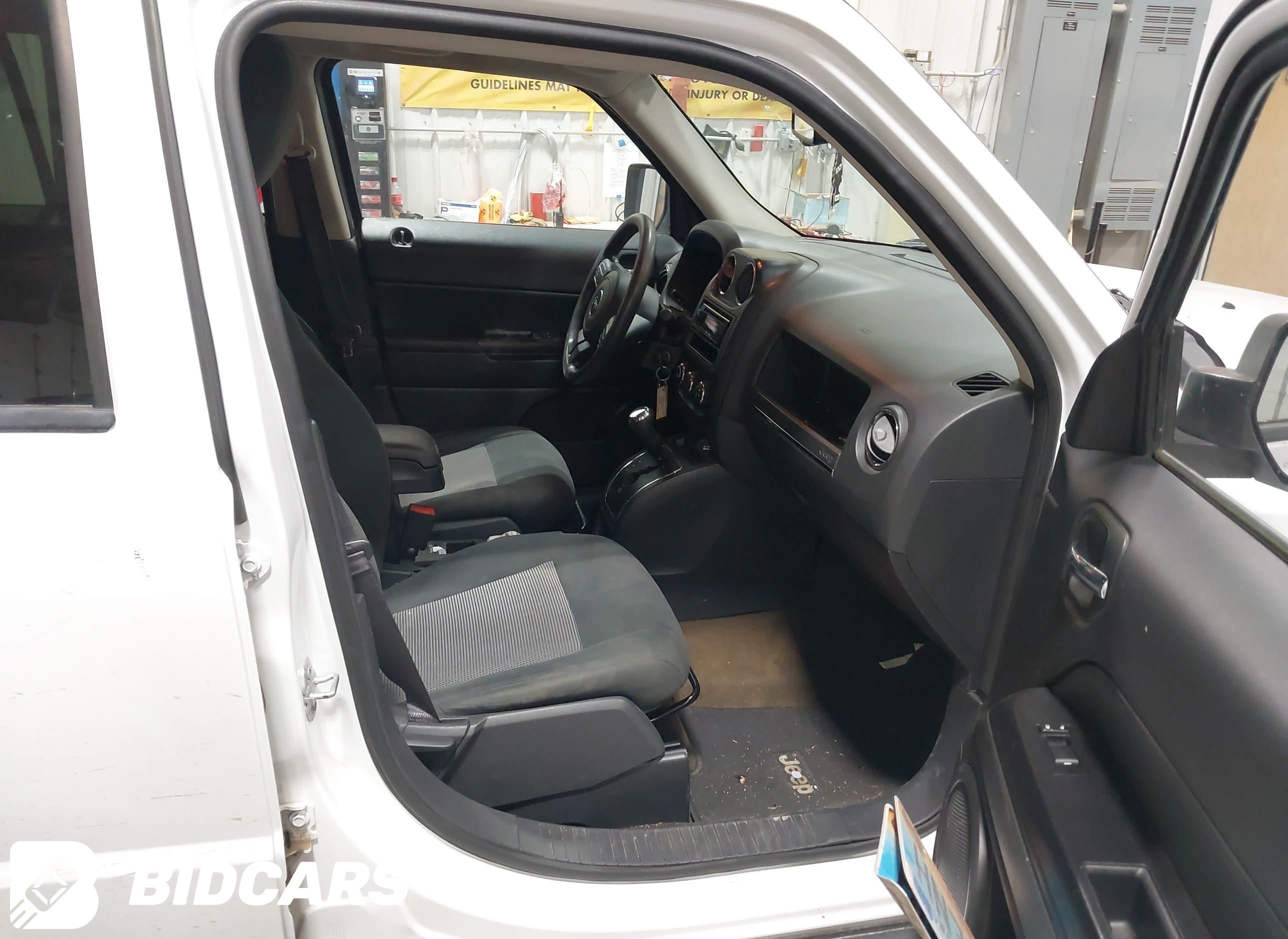 2016 Jeep Patriot, Sport