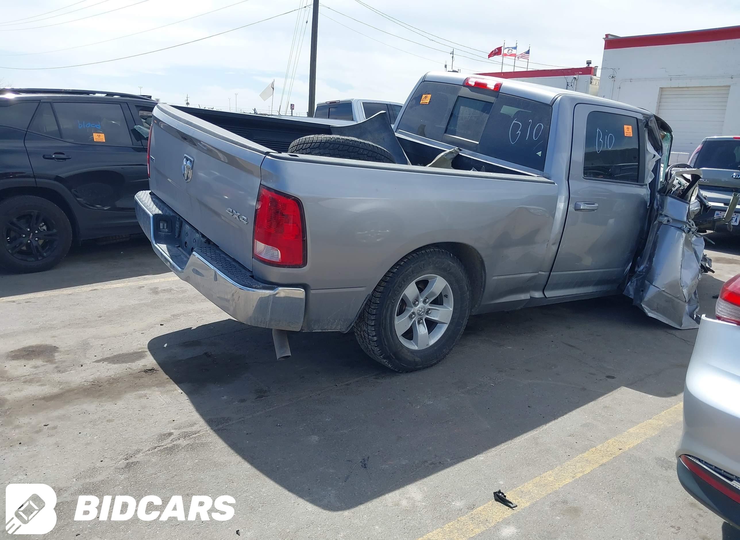 2020 RAM 1500, Classic Slt  4...