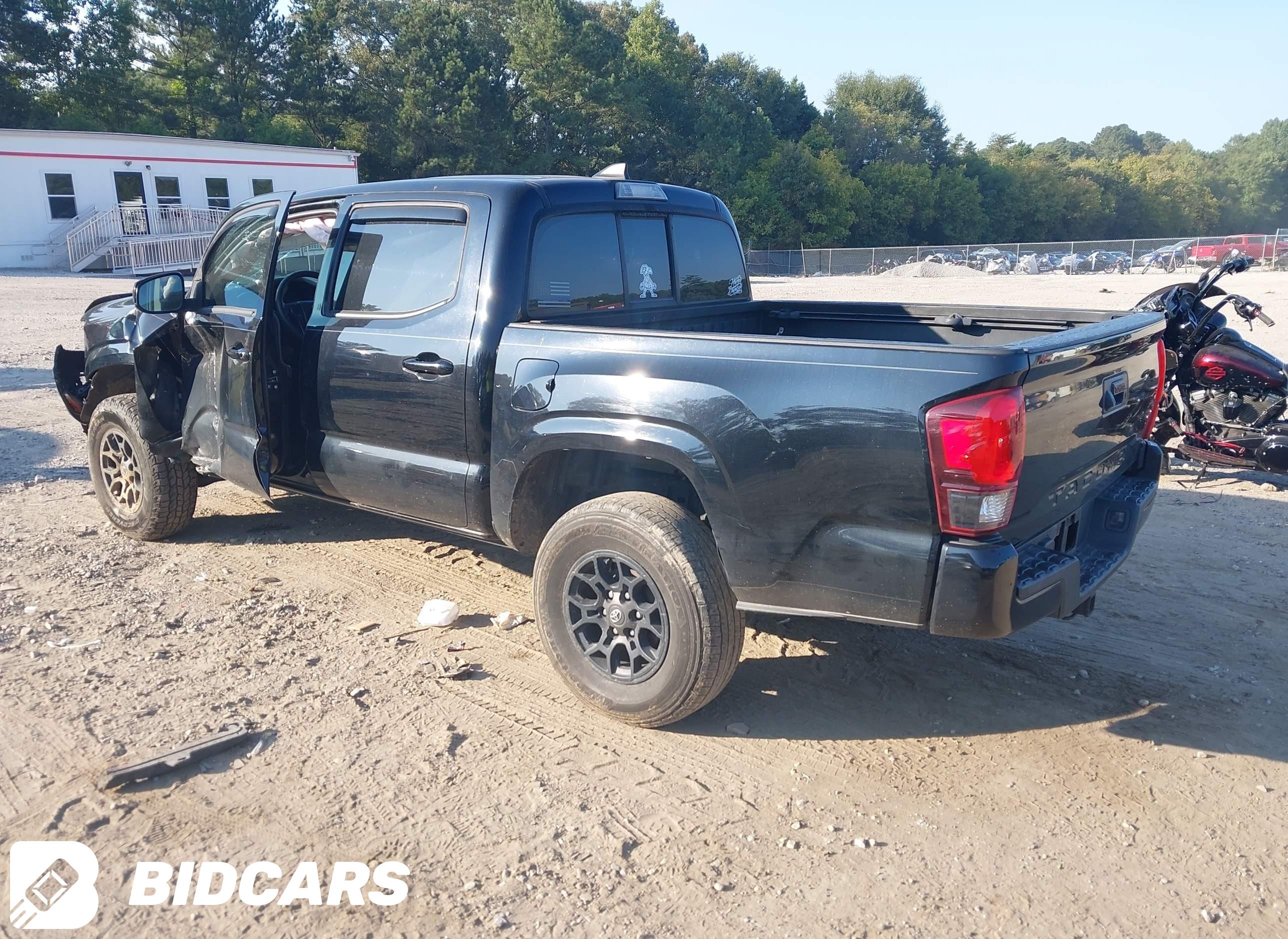 2018 Toyota Tacoma, SR