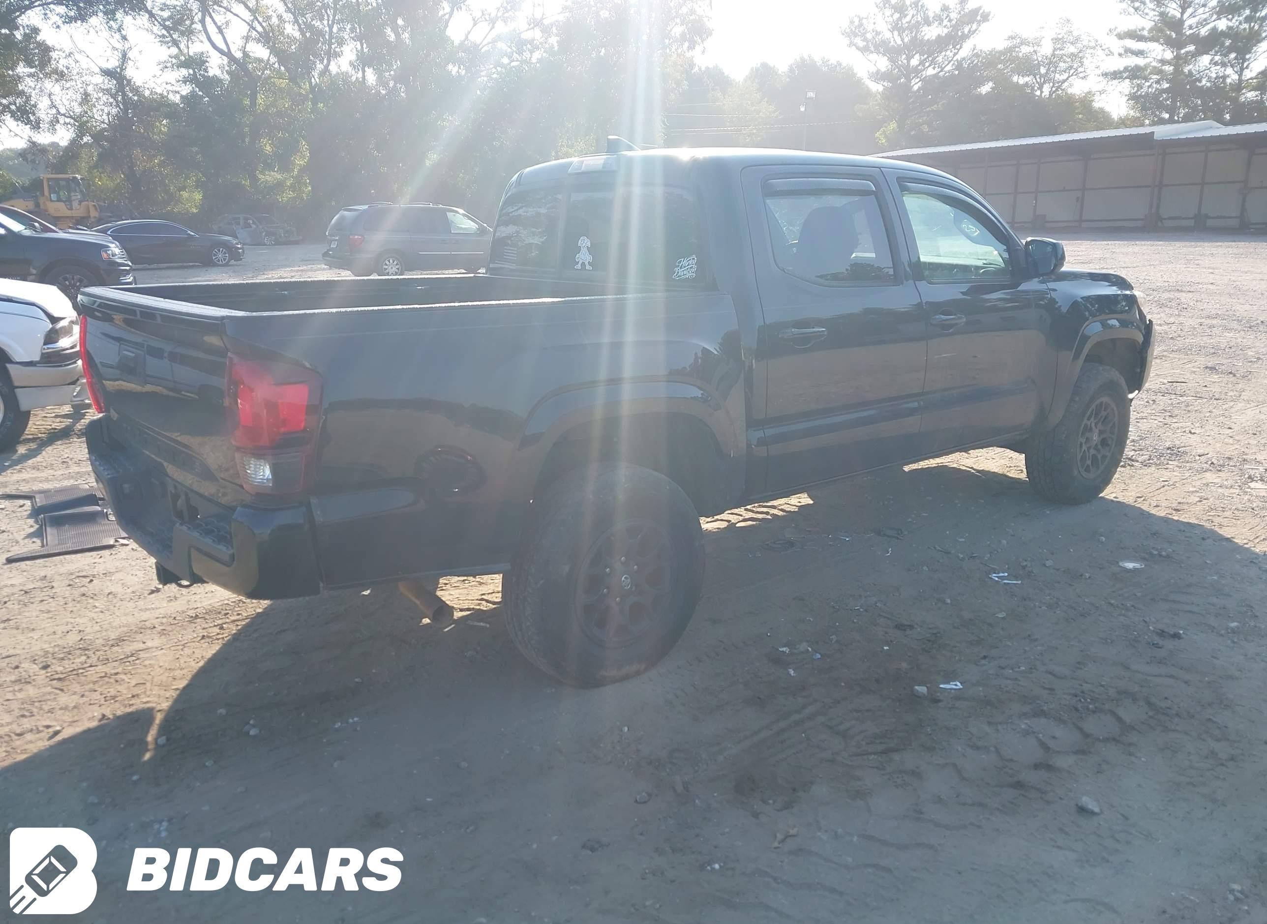 2018 Toyota Tacoma, SR