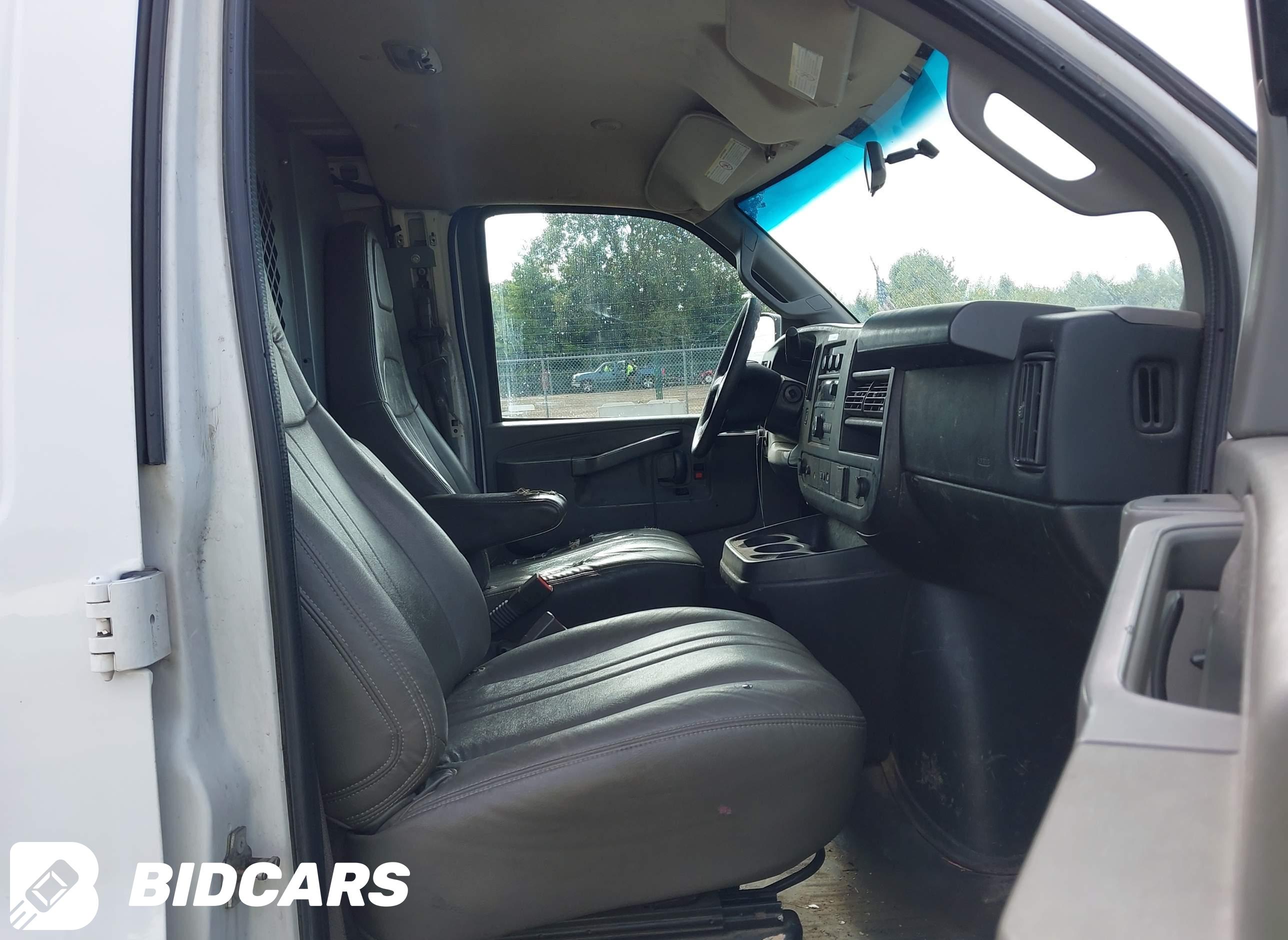 2017 Chevrolet Express 2500,...