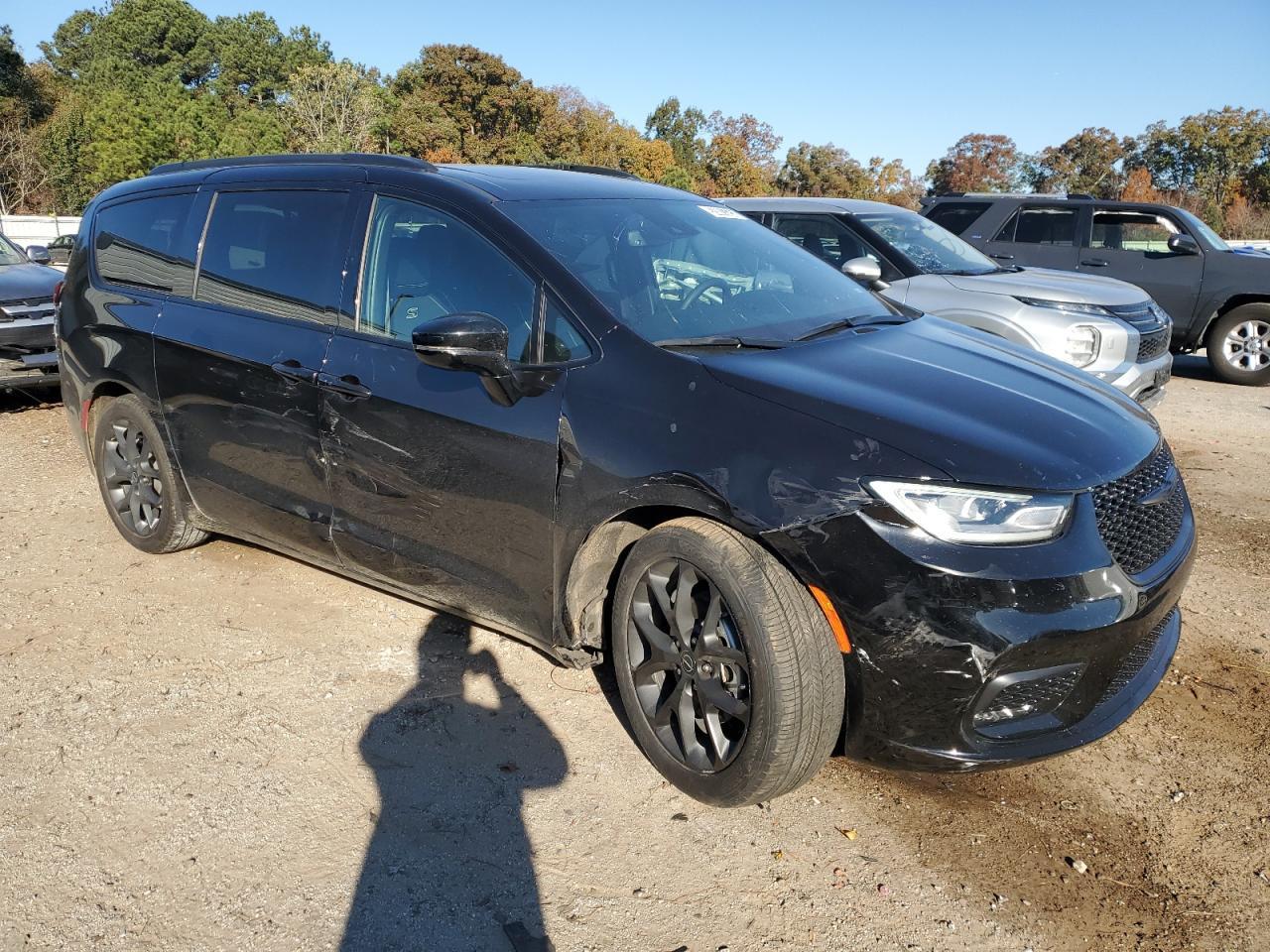 2025 Chrysler Pacifica, Limited