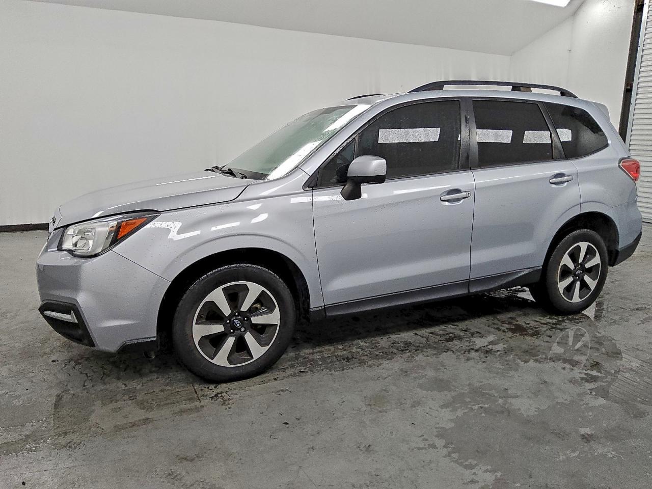 2018 Subaru Forester, 2.5I Pr...