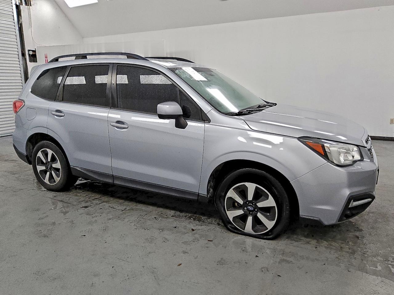 2018 Subaru Forester, 2.5I Pr...