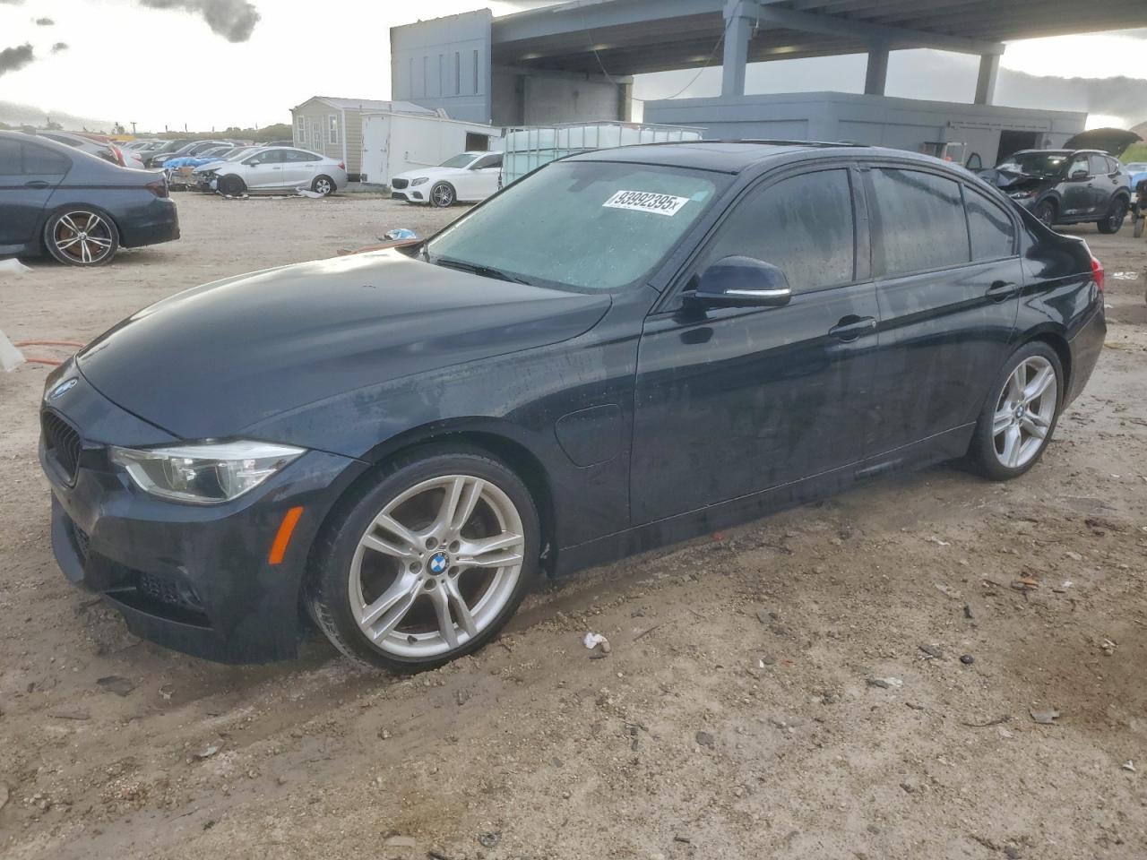 2017 BMW 3 Series, 330E