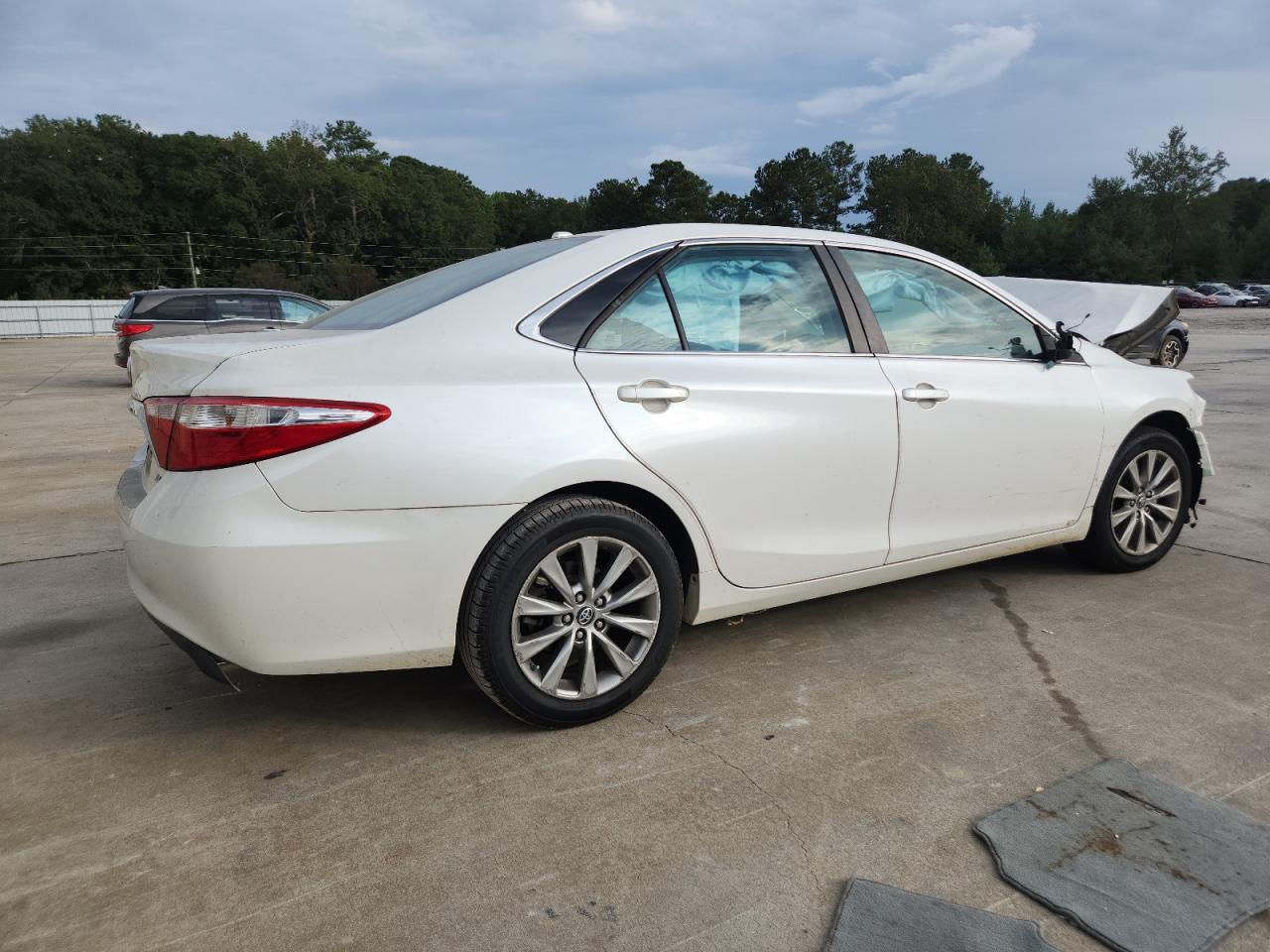 2017 Toyota Camry, LE