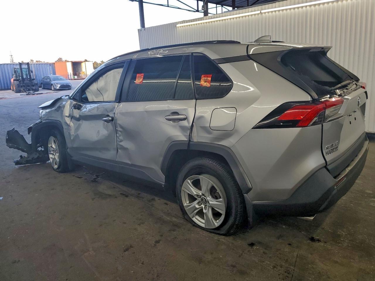 2019 Toyota RAV4, Xle
