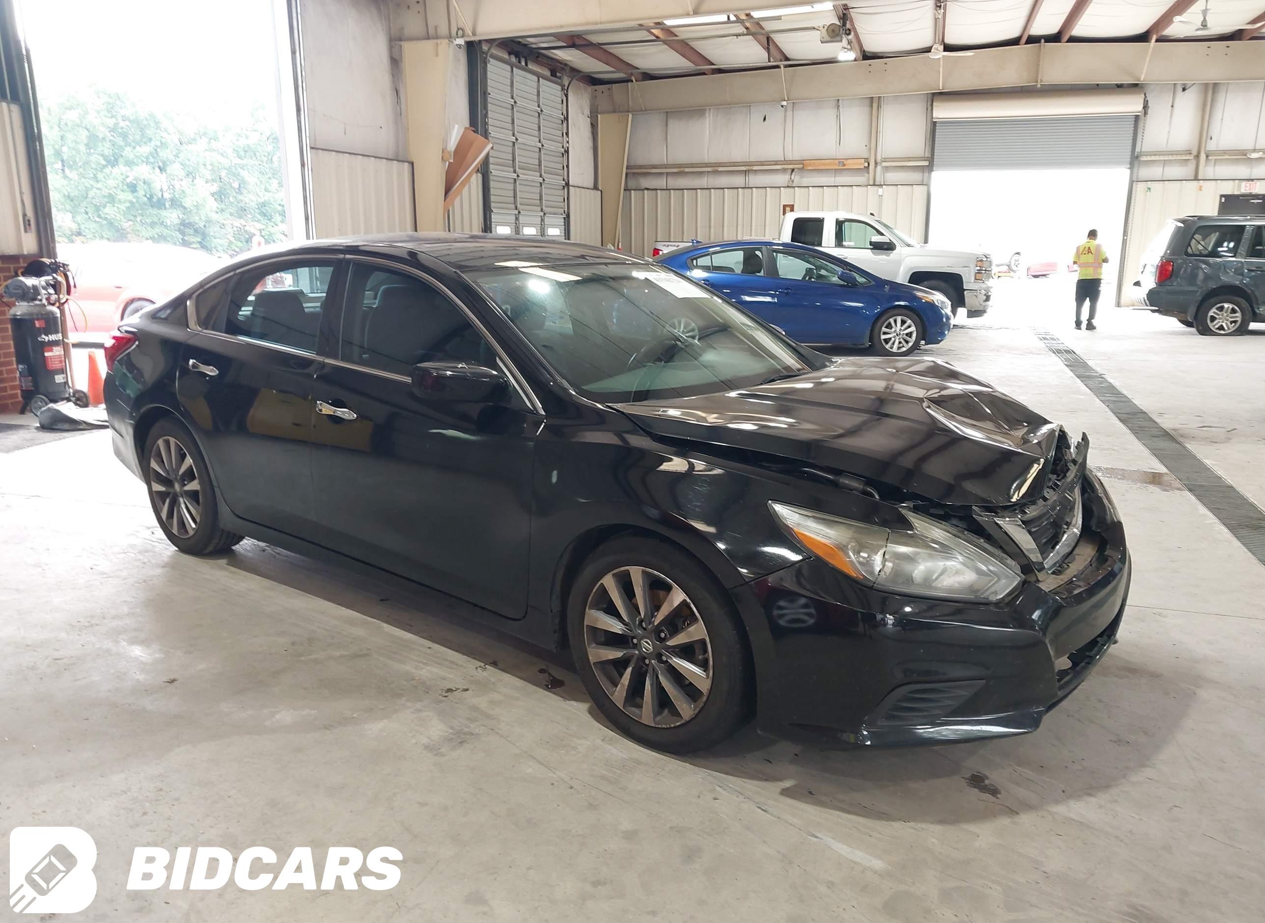 2017 Nissan Altima, 2.5 SV