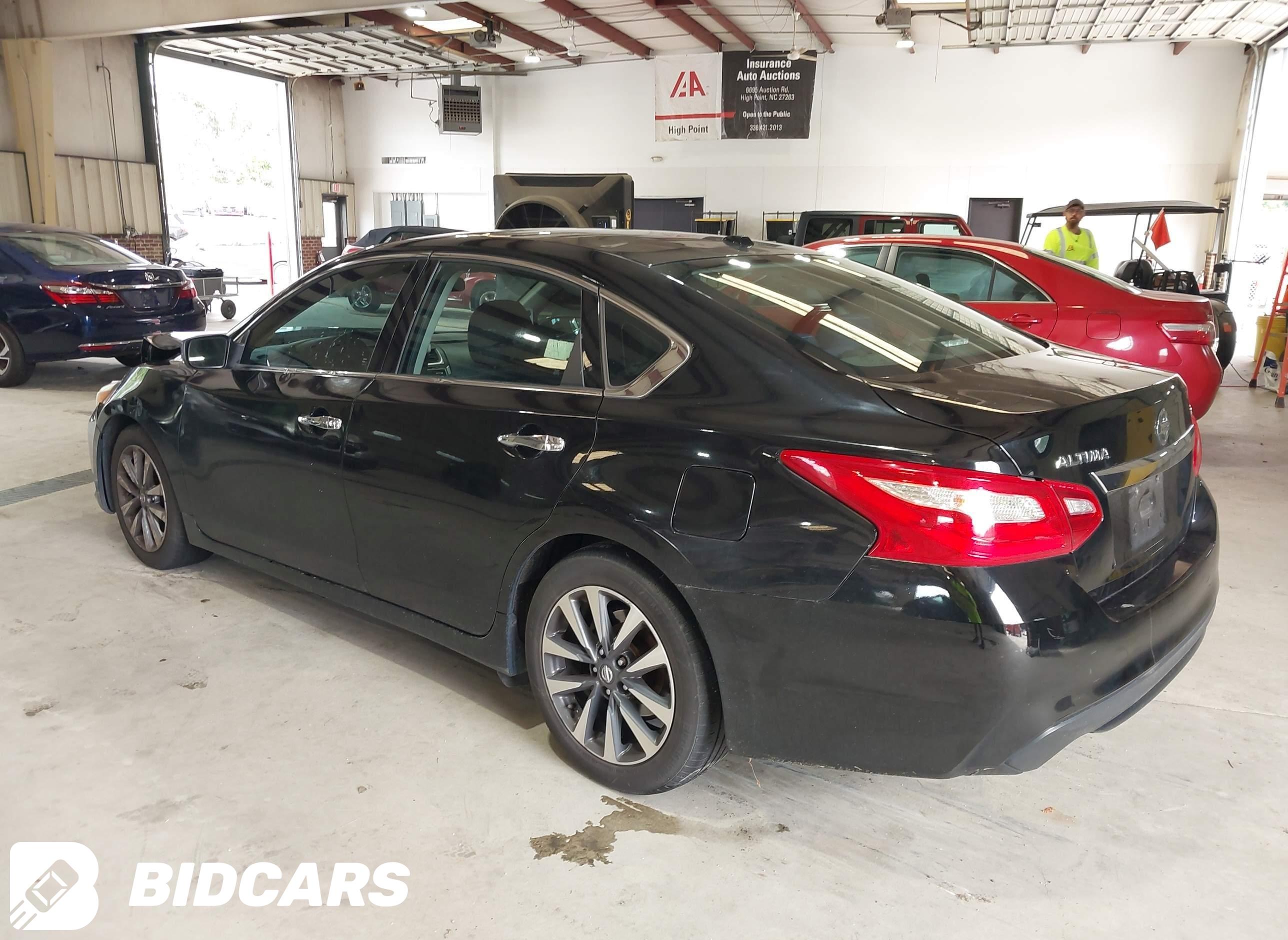 2017 Nissan Altima, 2.5 SV