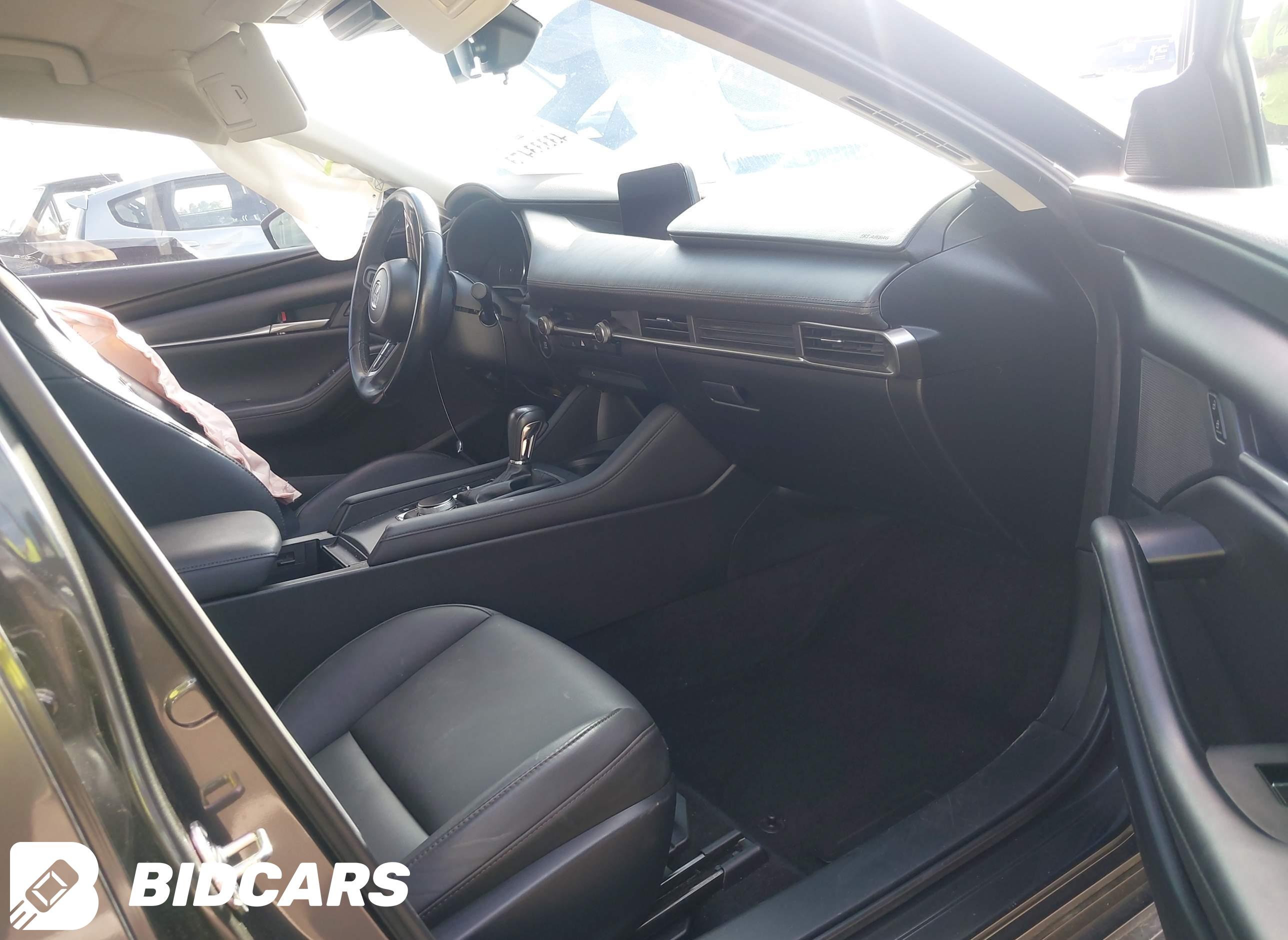 2020 Mazda 3, Select Package