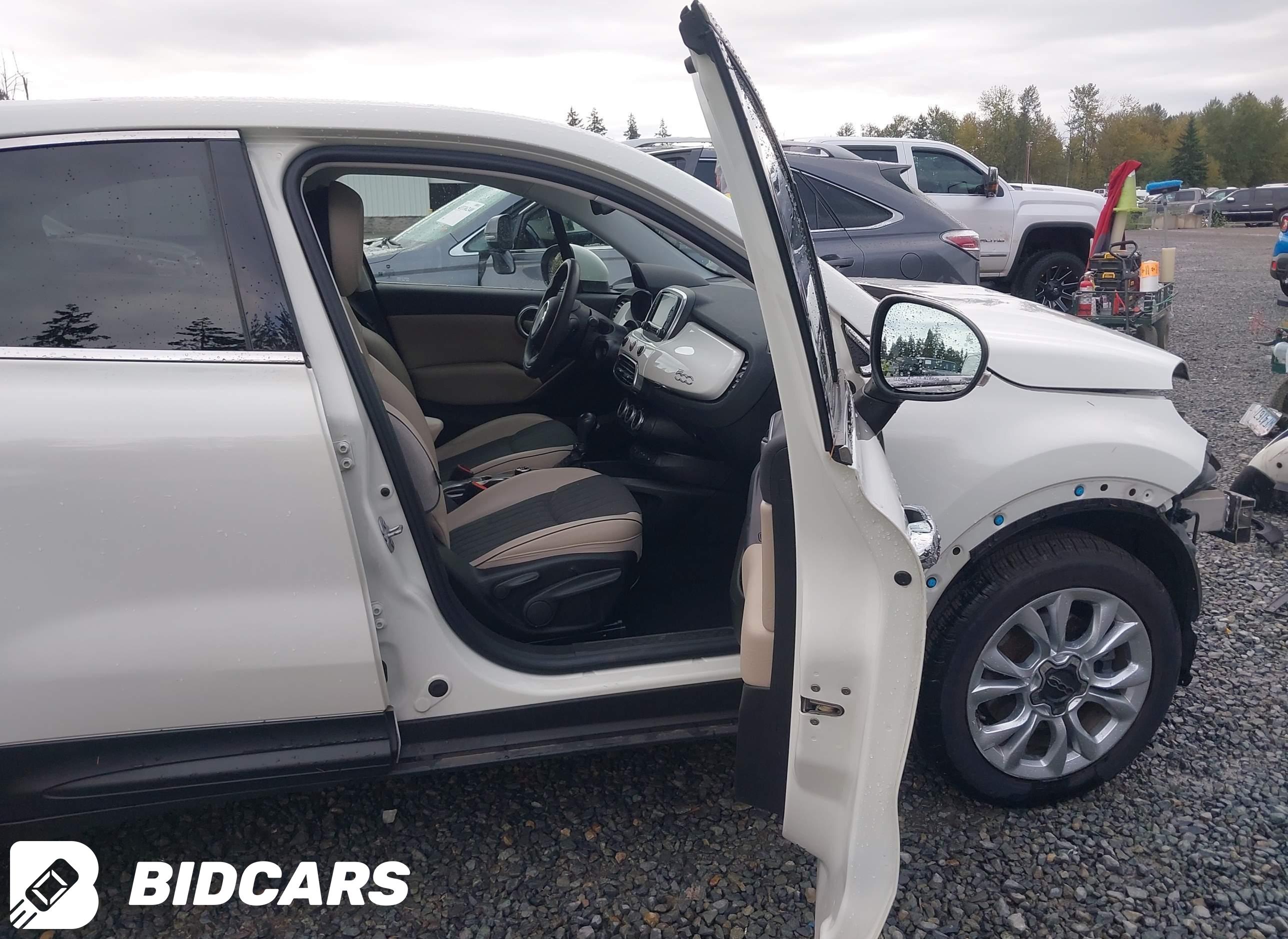 2016 Fiat 500X, Lounge