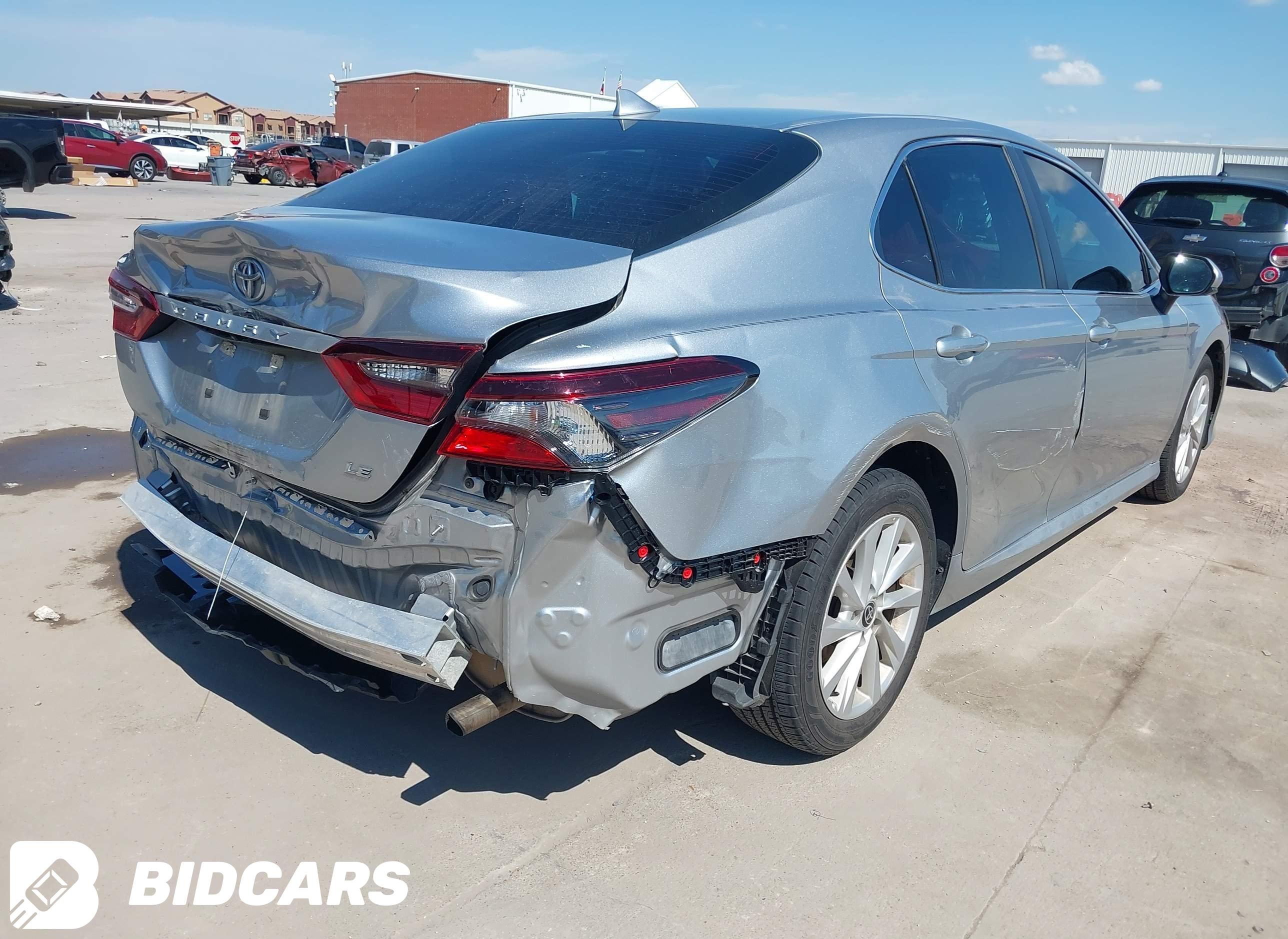 2022 Toyota Camry, LE