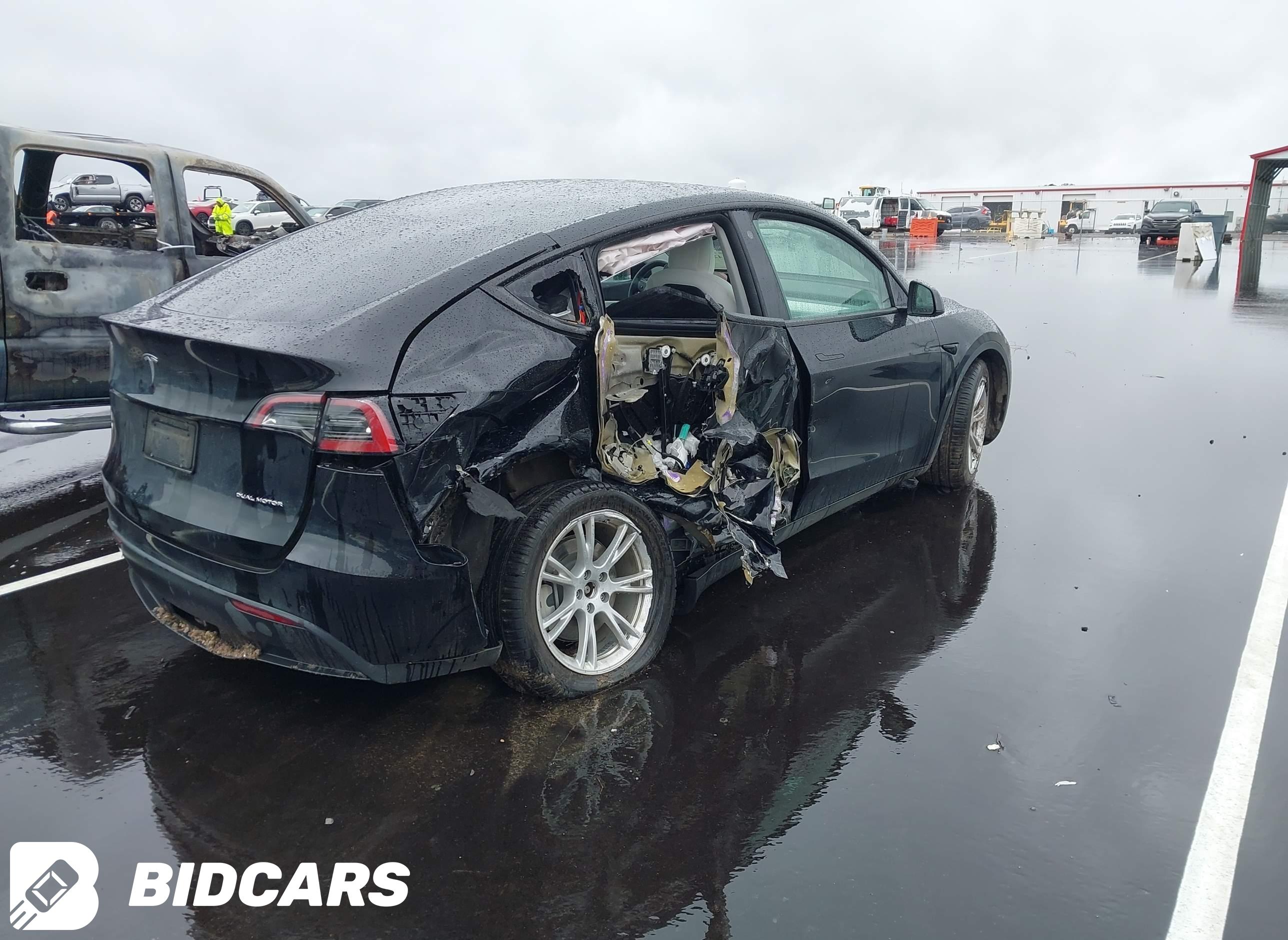 2022 Tesla Model Y, Long Rang...