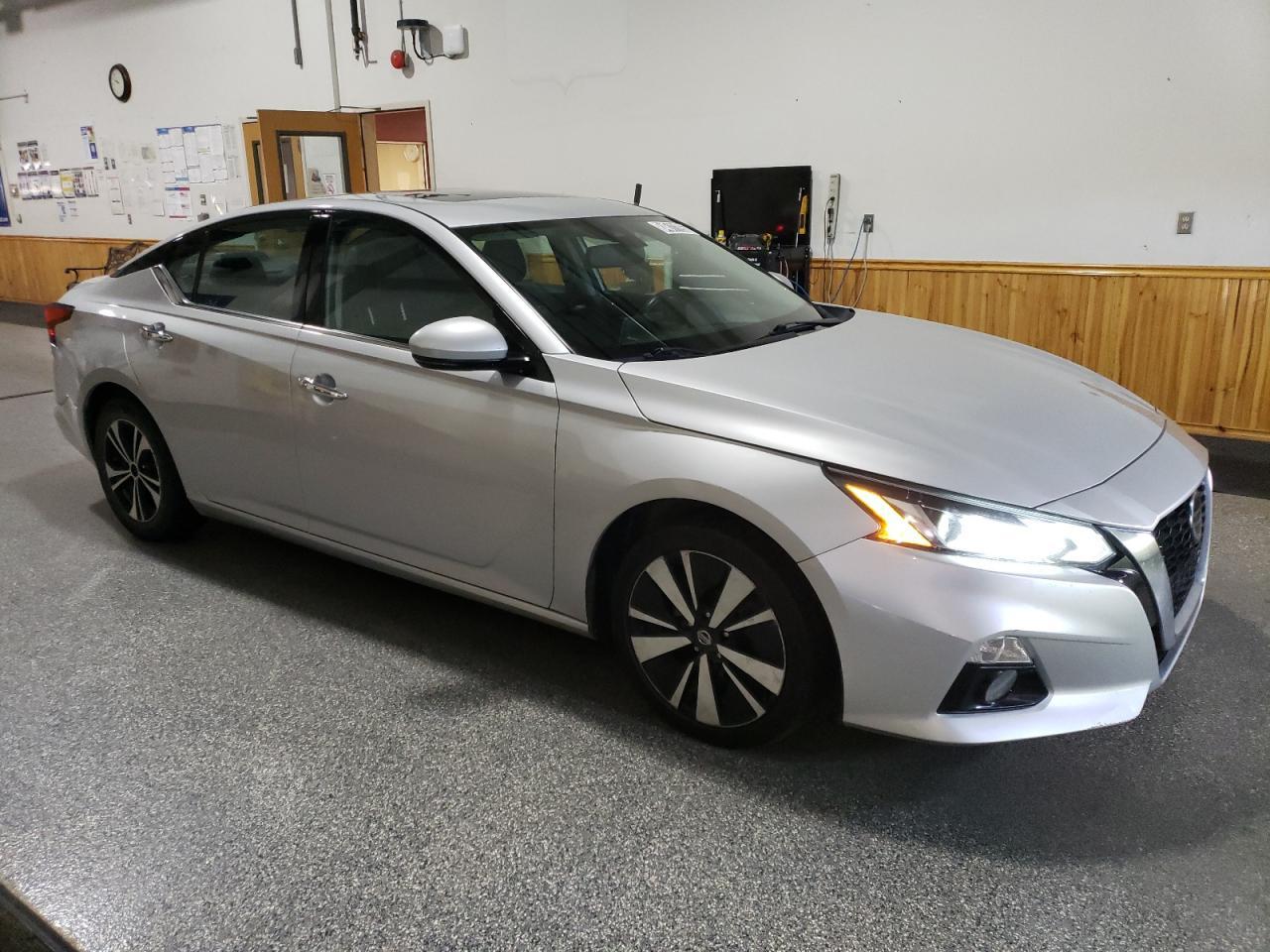 2020 Nissan Altima, SL