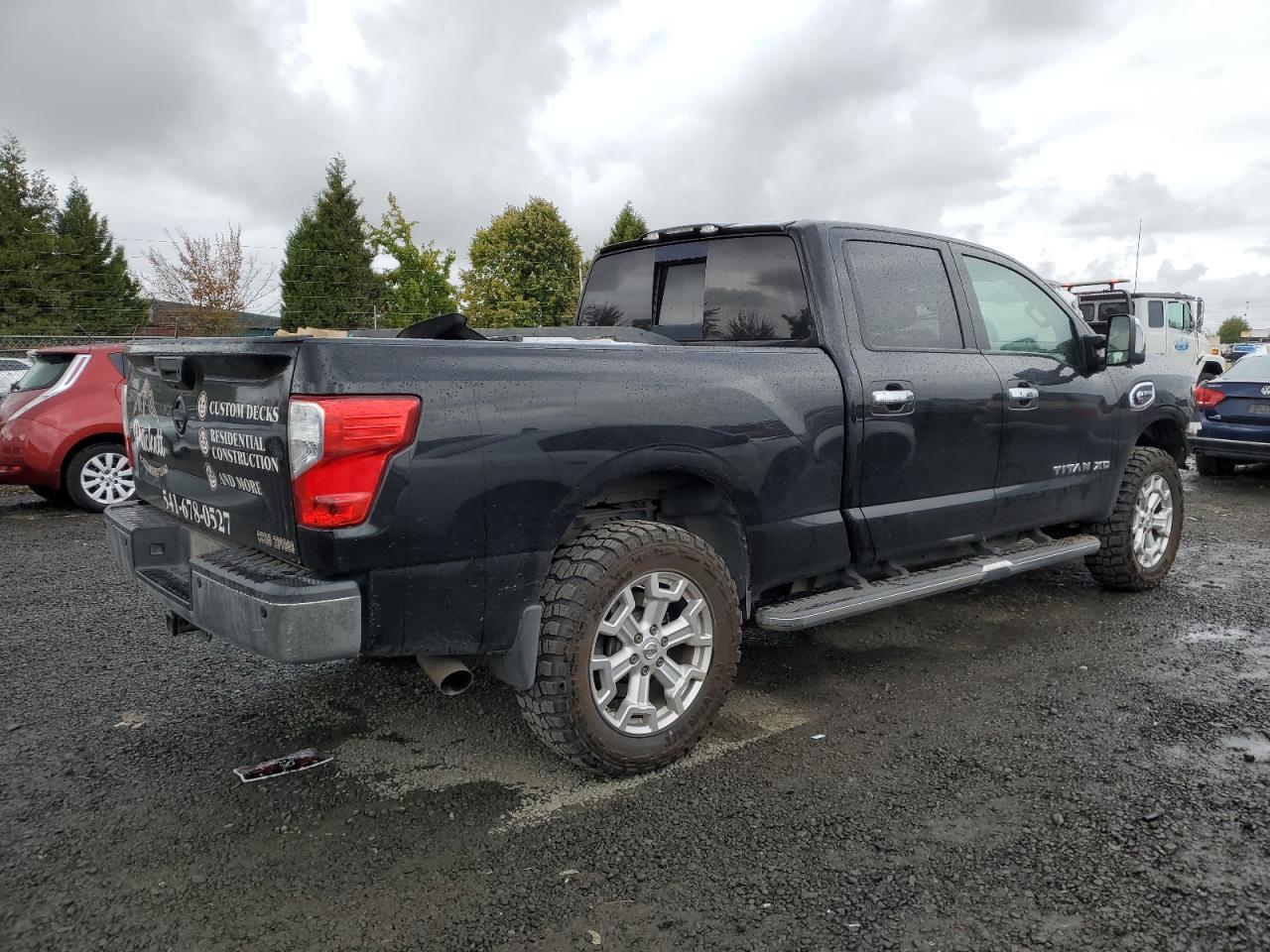 2016 Nissan Titan, SL