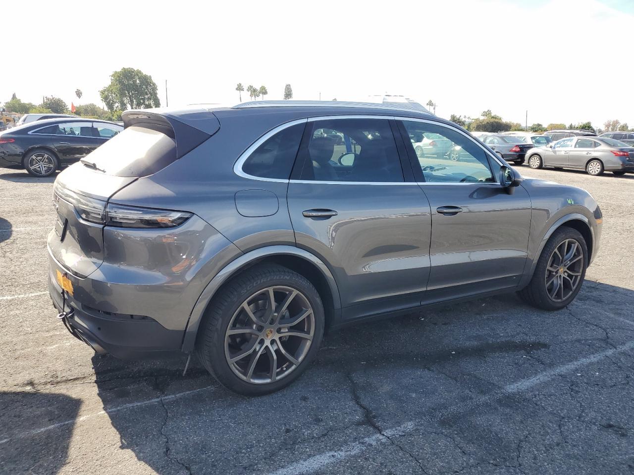 2021 Porsche Cayenne, S