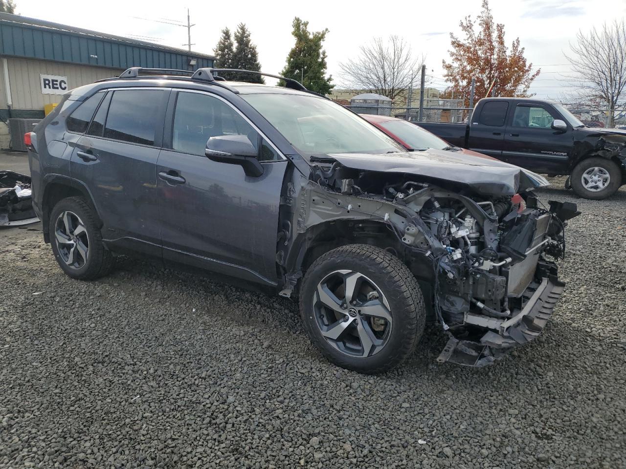 2023 Toyota RAV4, SE