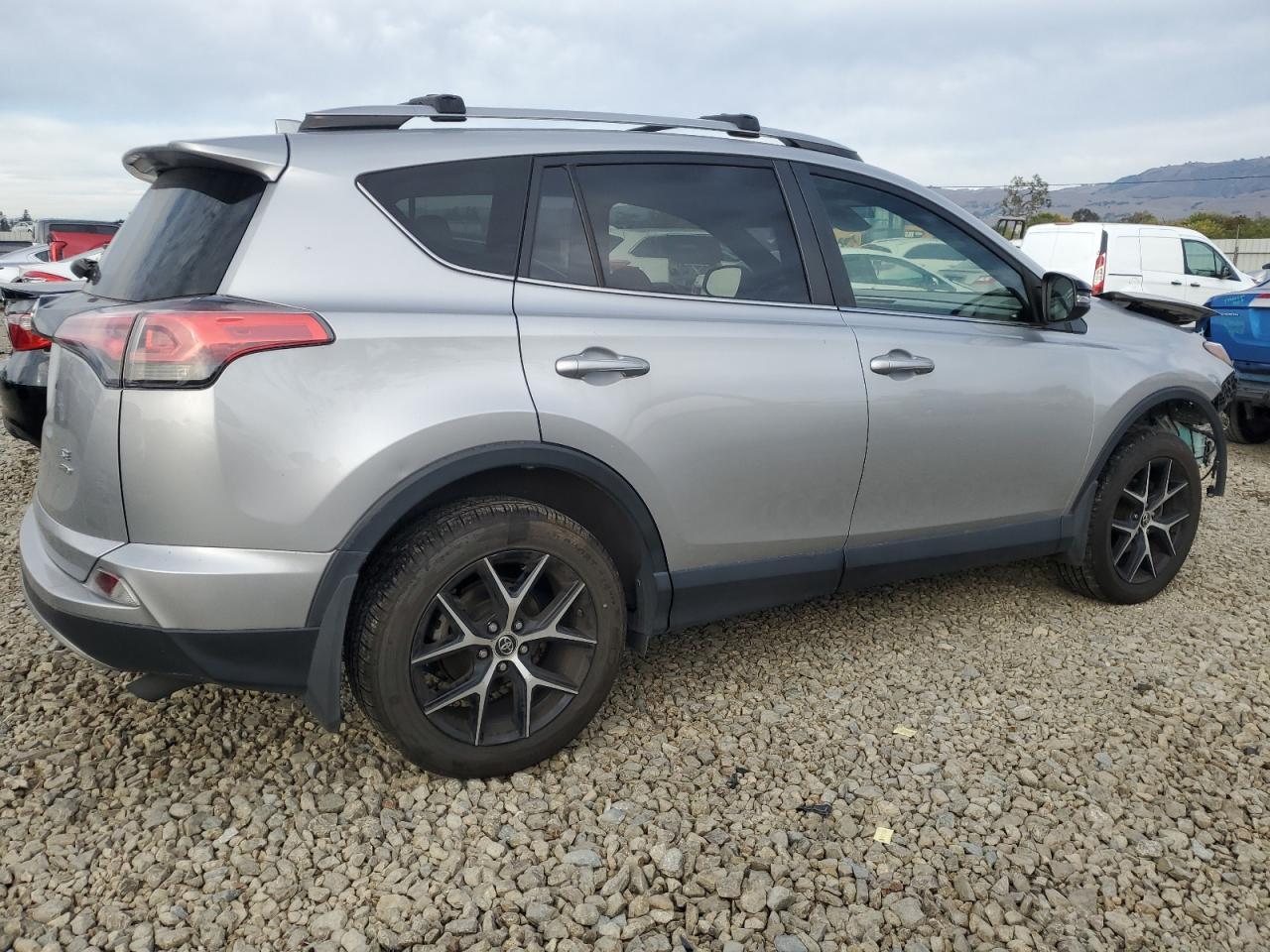 2018 Toyota RAV4, SE