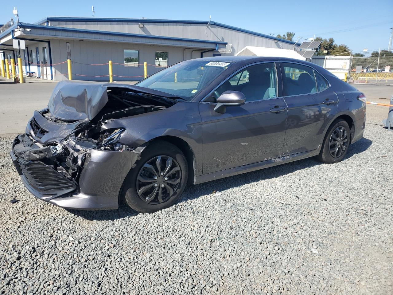 2020 Toyota Camry, LE