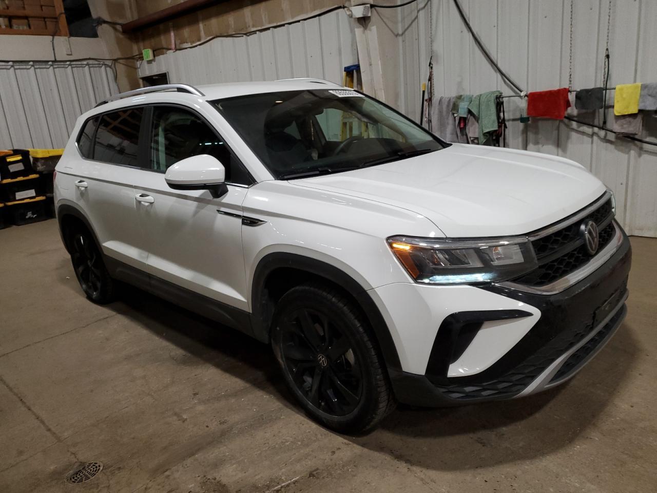 2023 Volkswagen Taos, SE