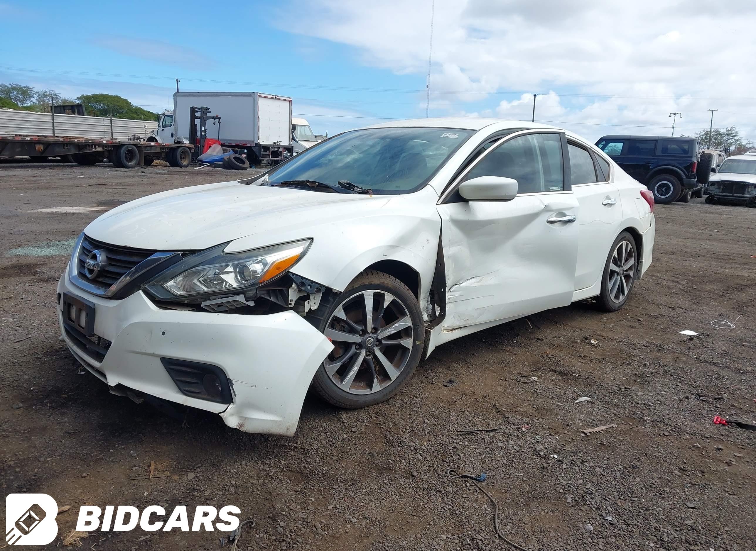 2017 Nissan Altima, 2.5 SR