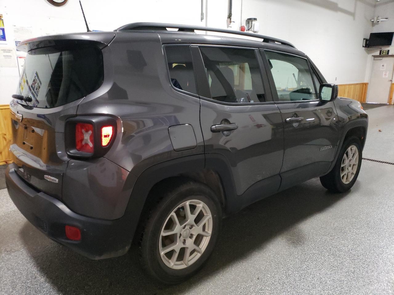 2019 Jeep Renegade, Latitude