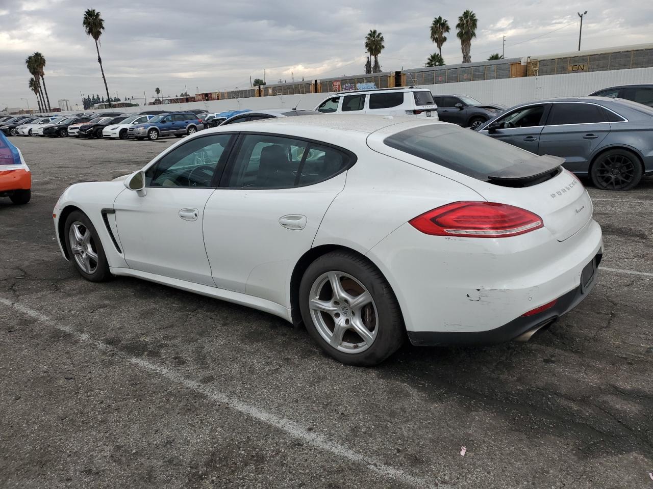 2015 Porsche Panamera, 2