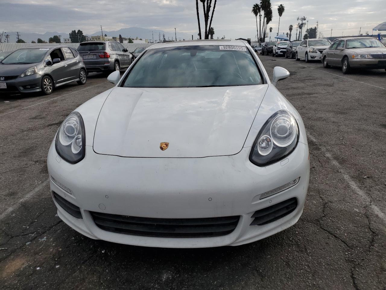 2015 Porsche Panamera, 2
