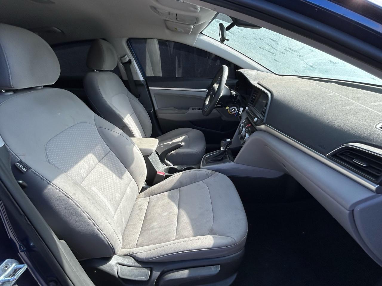 2019 Hyundai Elantra, Sel